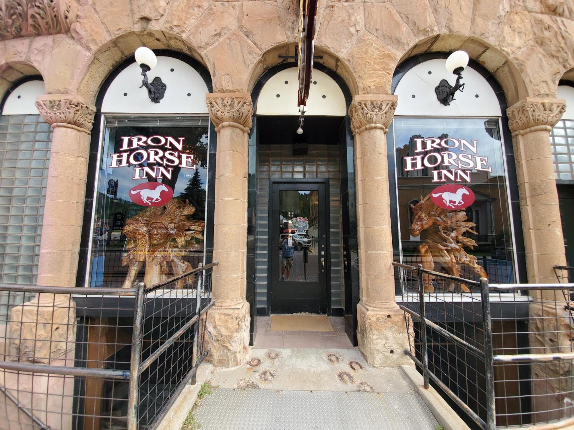 Historic Iron Horse Inn - ديدوود المظهر الخارجي الصورة