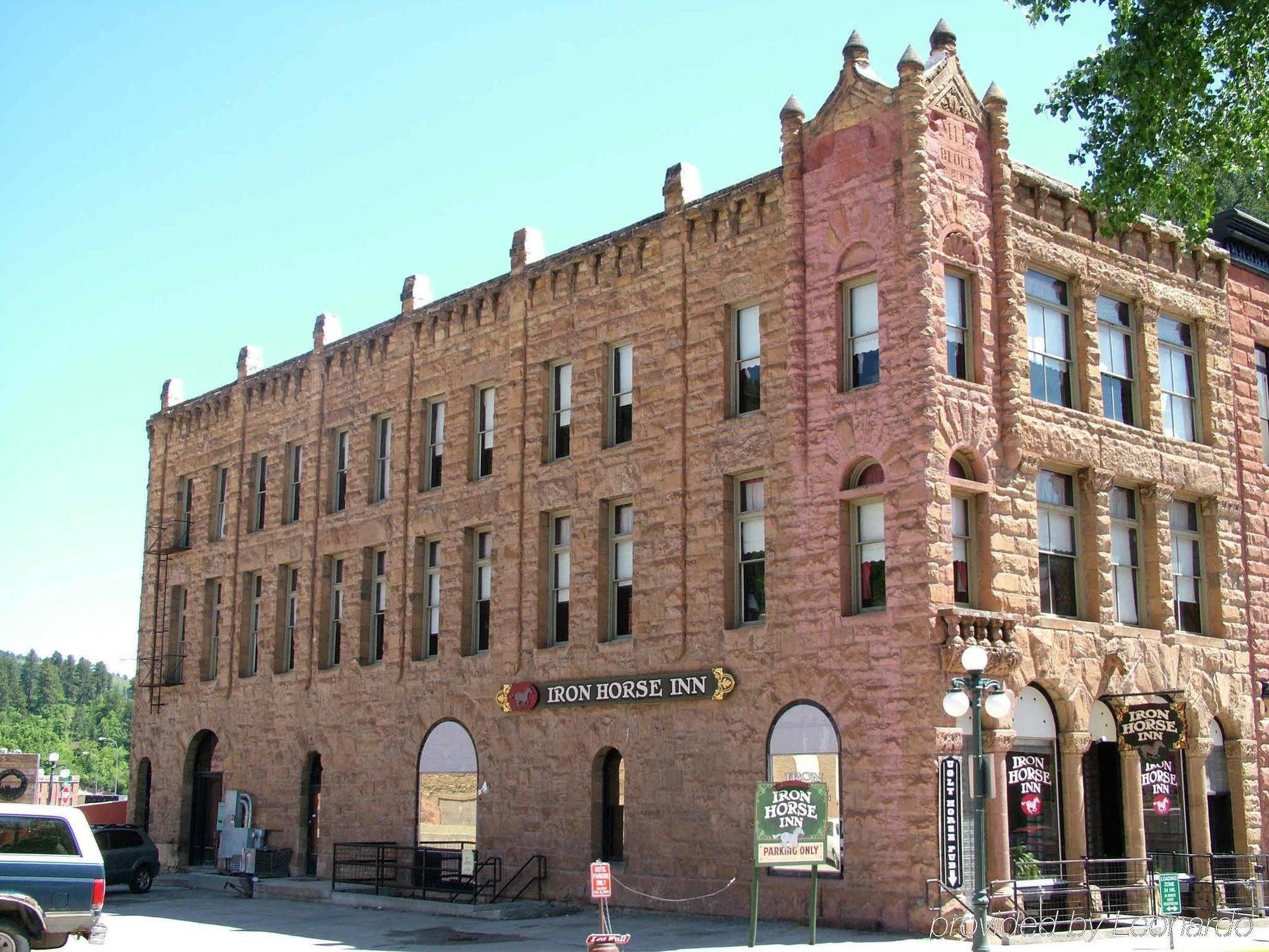Historic Iron Horse Inn - ديدوود المظهر الخارجي الصورة