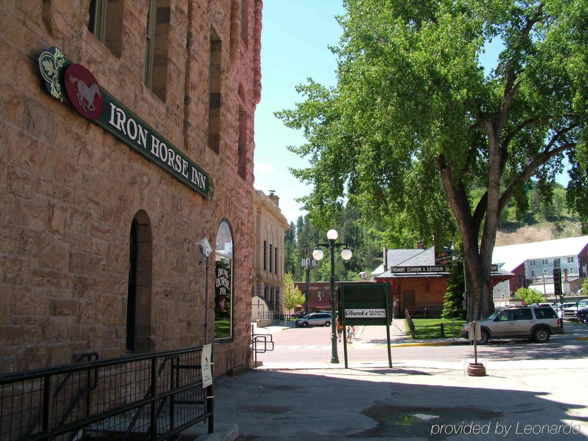 Historic Iron Horse Inn - ديدوود المظهر الخارجي الصورة